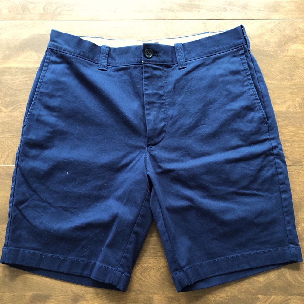 J. Crew 9” Gramercy Flex Khaki Shorts